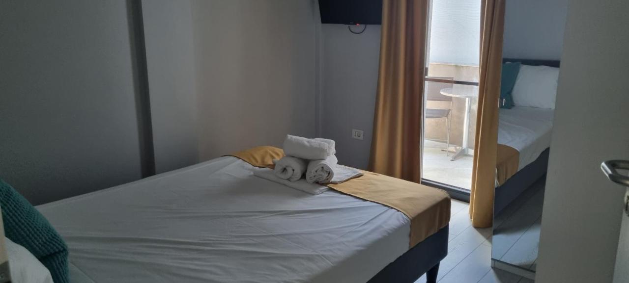 Chg Boutique Hotel Costinesti Buitenkant foto